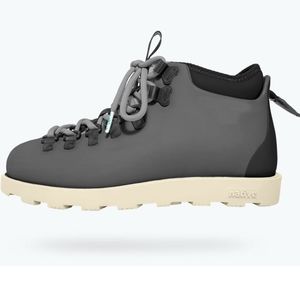 Native Boots size 7